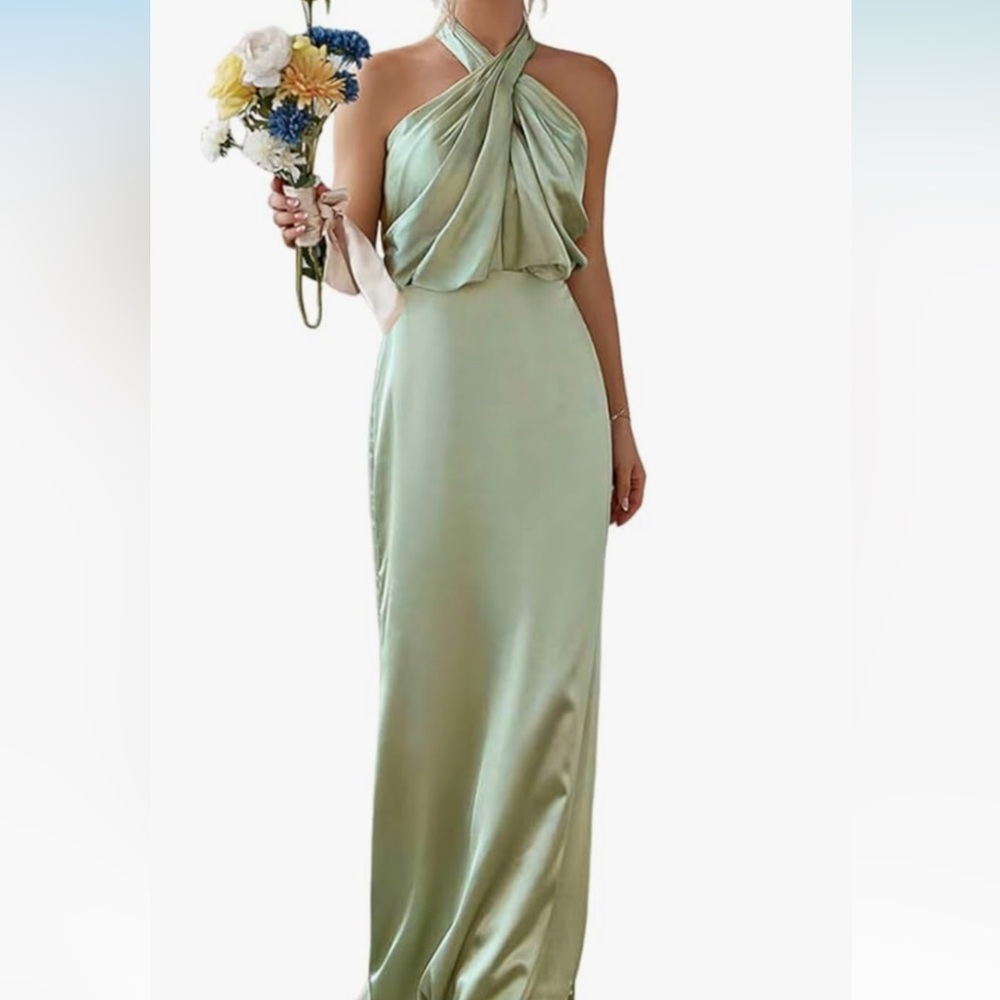 Elegant Green Evening Gown